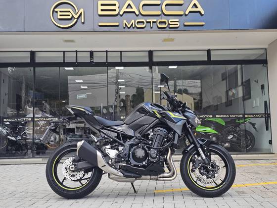 KAWASAKI Z900 